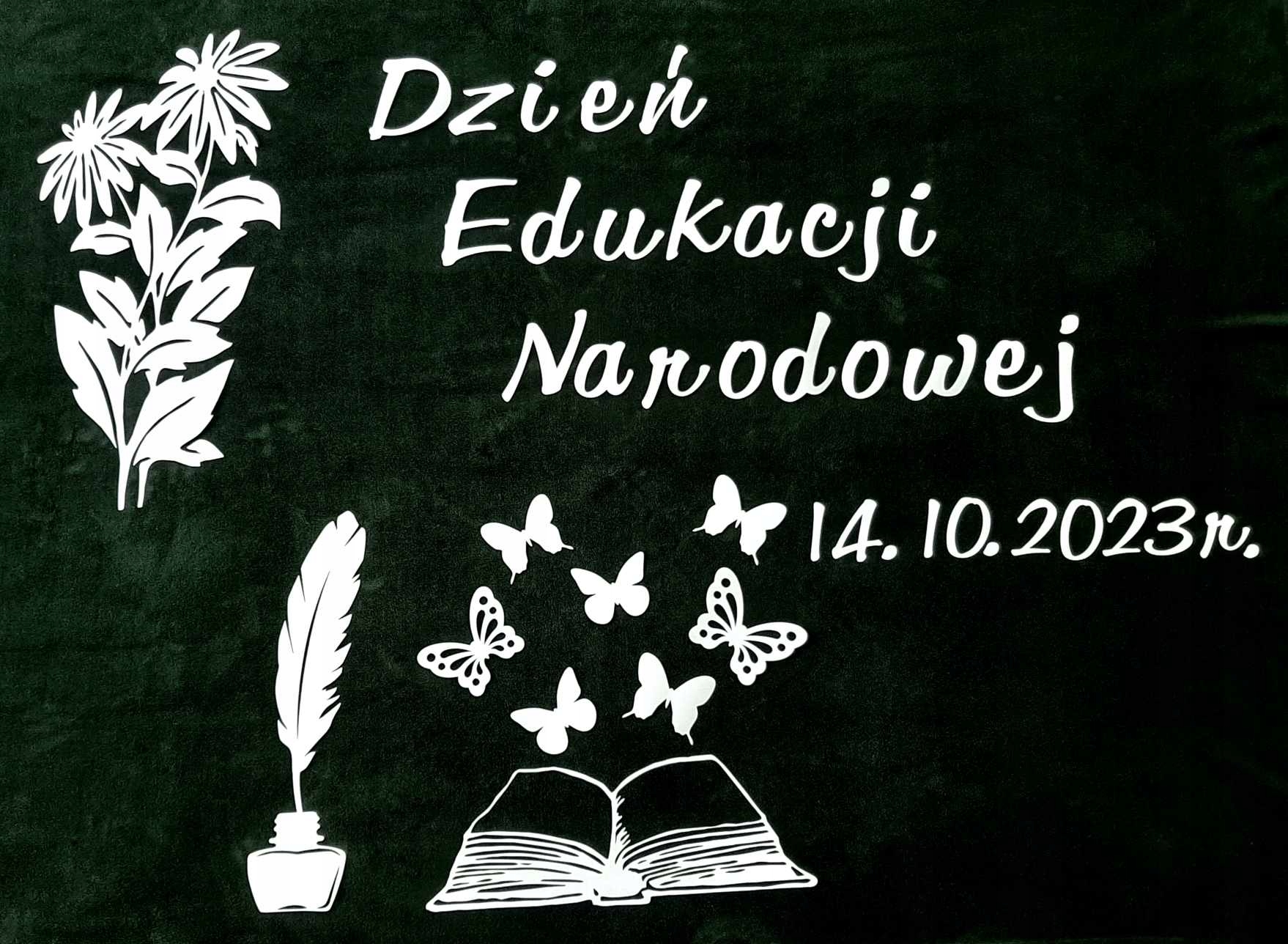 Dzien Edukacji Narodowej dekoracja papierowa